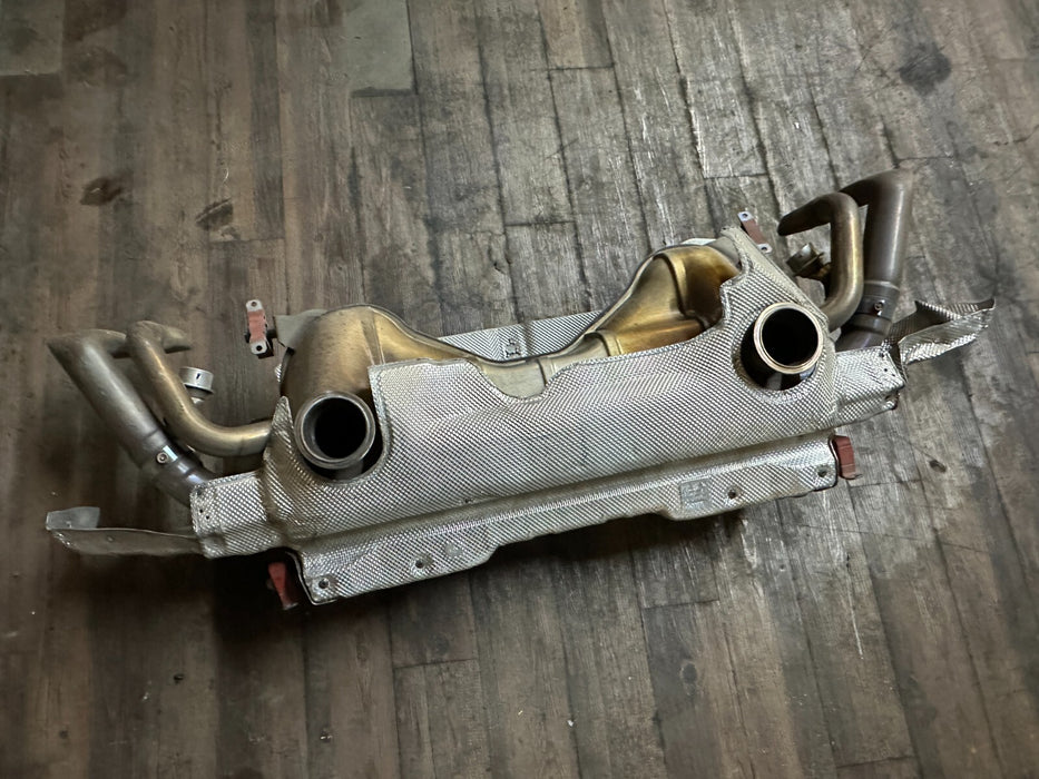 2018 AUDI R8 EXHAUST MUFFLER W SHIELDS ASSEMBLY OEM