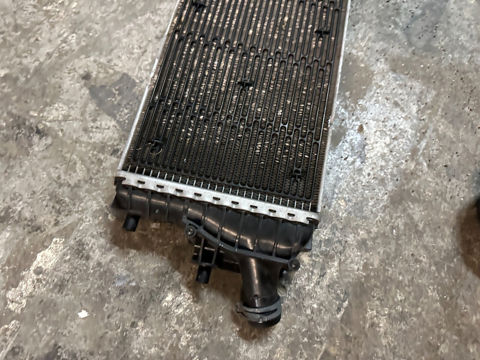 2021 AUDI R8 COOLING COOLANT RADIATOR OEM 4S0 121 254 *SLIGHT DAMAGE 3-5*