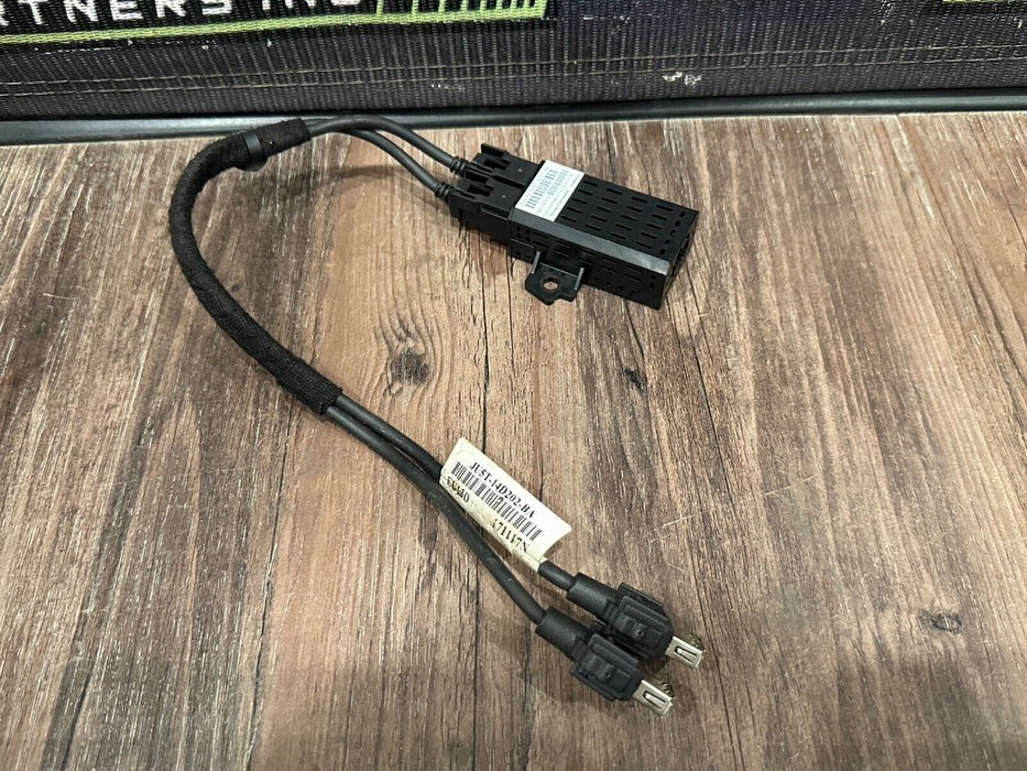 2017-2020 FORD F250 F350 USB PORT W/ ADAPTER OEM JU5T-14D202-BA/GU5T-19J211-AA