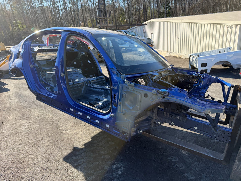 2024 BMW M3 G80 BLUE SHELL FRAME CHASSIS 4 DOOR CARBON ROOF OEM *DAMAGE*