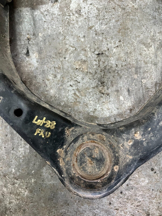 2016 2019 NISSAN TITAN XD FRONT RIGHT UPPER CONTROL ARM 5Z011 5Y12 OEM