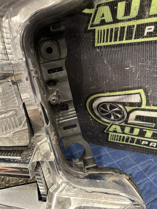 2017-2019 FORD F250 F350 F450 RIGHT PASSENGER LED HEADLIGHT OEM ~DAMAGE~