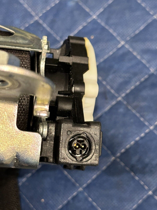 2017 RAM 3500 LARAMIE FRONT DRIVER LEFT SEAT BELT RETRACTOR BLACK OEM