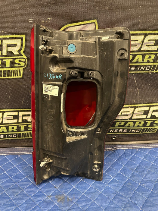 2020-2022 FORD F350 F450 DRIVER LEFT LED TAIL LIGHT OEM *MINT CONDITION*