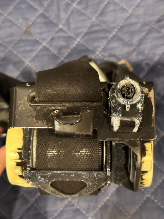 2017-2019 FORD F250 F350 F450 XLT FRONT LEFT DRIVER SEAT BELT SEATBELT OEM ~WEAR