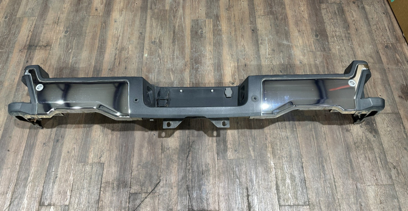 2023-2025 FORD F250 F350 F450 KING RANCH REAR CHROME BUMPER W SENSORS OEM *#9*