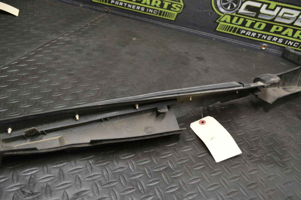 2009 - 2020 NISSAN 370Z RH PASS HOOD SEAL GASKET ASSEMBLY FENDER OEM 65820 1EA1A
