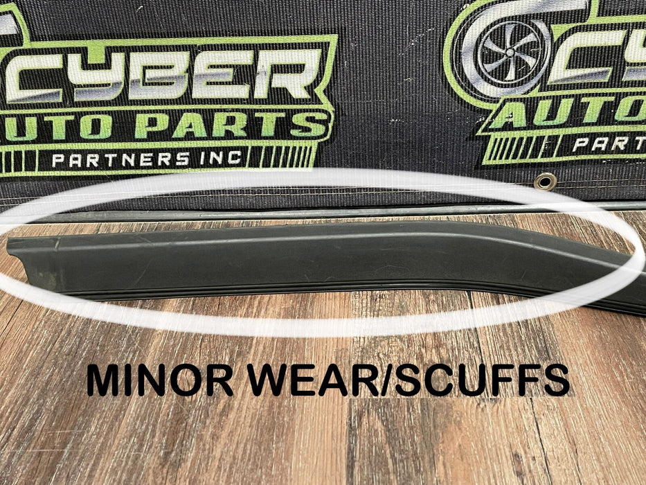 2017-2022 FORD F250 F350 F450 FRONT RIGHT DOOR WEATHER STRIP OEM *RESIDUE/READ*