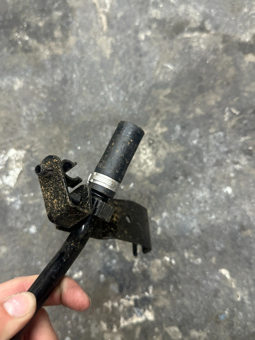 2014 AUDI R8 OEM RETURN PIPE W/ BRAKE VACUUM HOSE 420 611 936 G 420 422 857 T