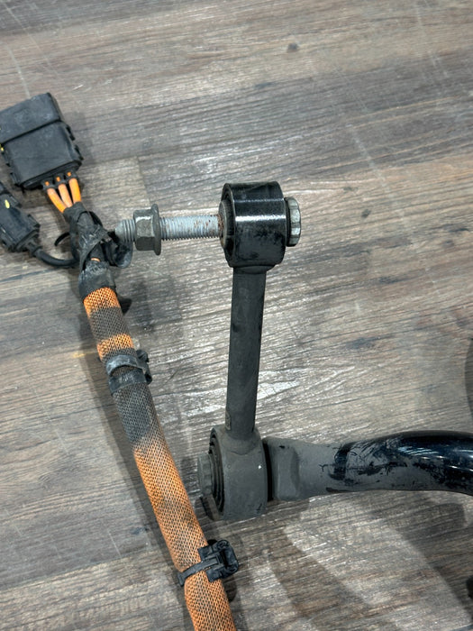 2018-2024 LAMBORGHINI URUS FRONT ANTI ROLL SWAY BAR STABILIZER OEM 4M0411023AM