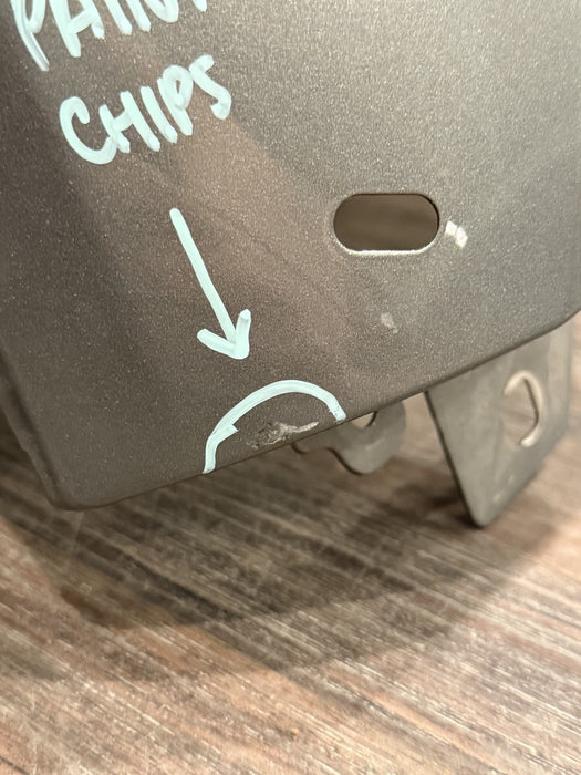 2017-2022 FORD F450 DUALLY LEFT FENDER OEM SILVER SPRUCE - BN *DAMAGE* (LOCAL PU