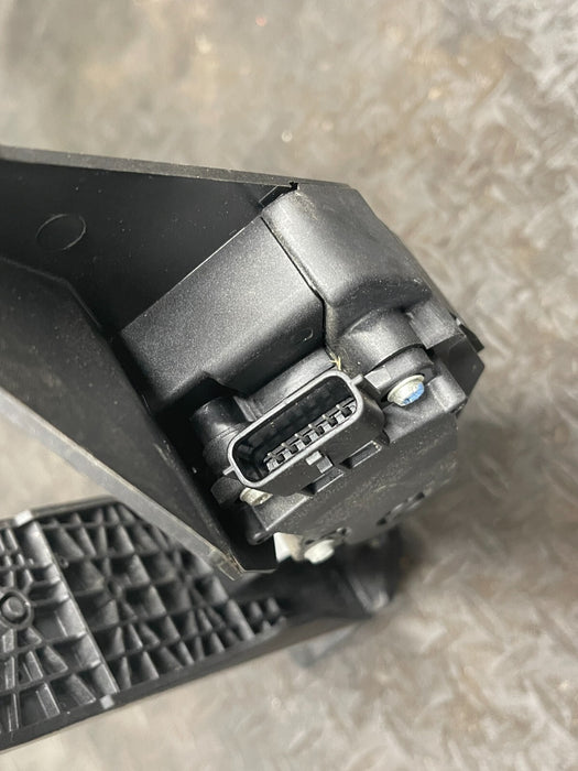 2016 NISSAN 370Z AUTOMATIC GAS BRAKE ASSEMBLY OEM 2009-2020