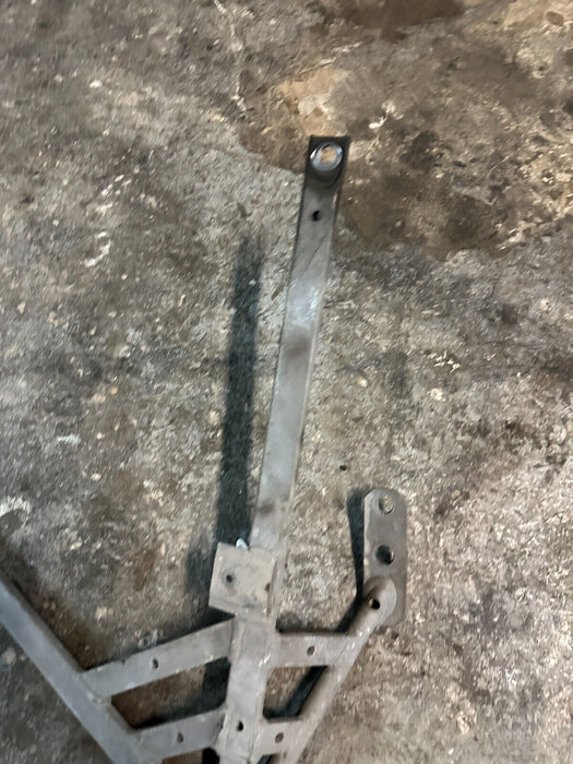 2020 BMW M4 REAR DRIVER LEFT SUSPENSION BRACKET OEM 66228464507