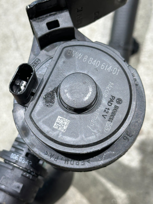 2024 BMW M3 M4 G80 G82 AUXILIARY WATER PUMP OEM 884061401