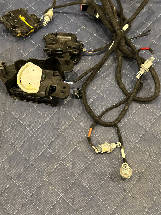 2024 DODGE RAM 3500 LARAMIE AC A/C HEATER MODULE HARNESS OEM 68493387AD AA246480