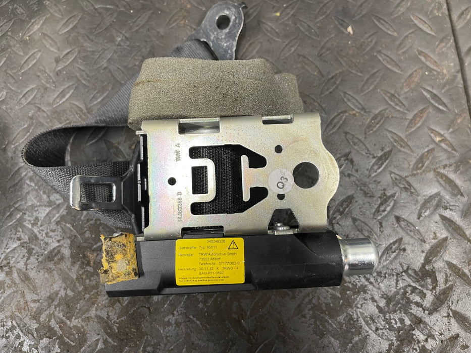 2013 MERCEDES C300 W204 REAR OUTER SEATBELT RETRACTOR PAIR OEM