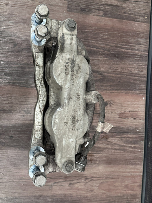 2018 2022 FORD F450 REAR LEFT DRIVER  BRAKE CALIPER OEM