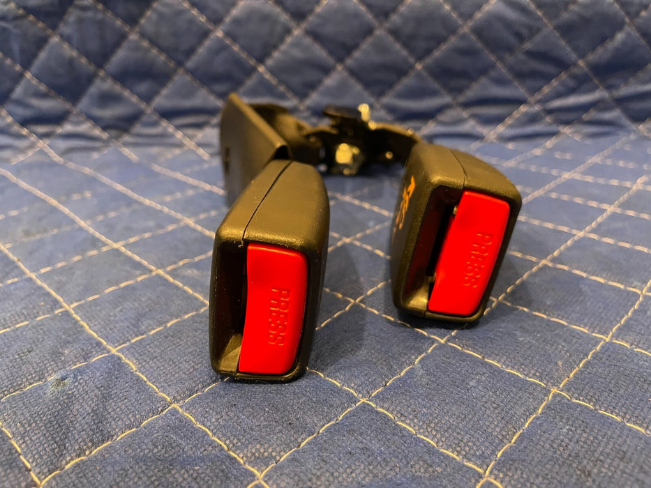 2017 INFINITI Q50 RED SPORT REAR LEFT RIGHT & MIDDLE SEAT BELT BUCKLES (3) OEM
