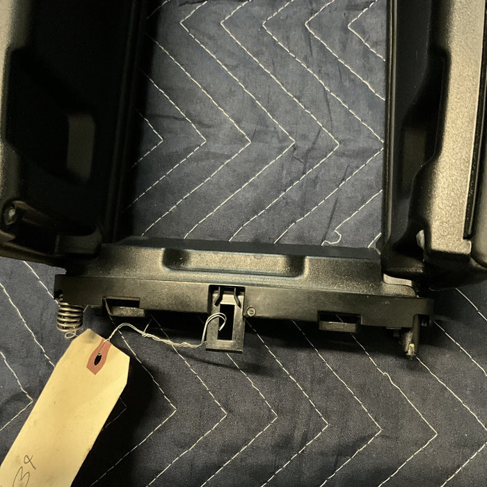 2017 MERCEDES C63S AMG COUPE CENTER CONSOLE ARM REST WITH RED STITCHES