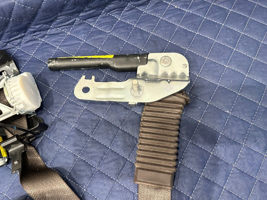 2018-2019 FORD F250 F350 F450 BROWN FRONT DRIVER LEFT SEATBELT OEM