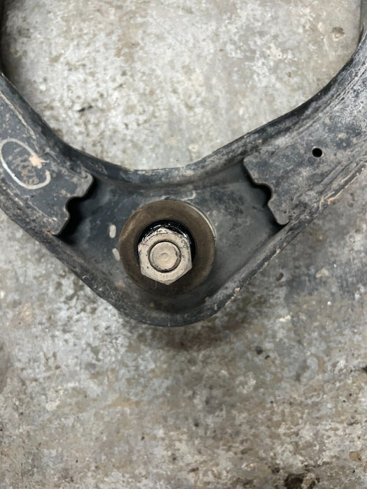 2016 2019 NISSAN TITAN XD FRONT RIGHT UPPER CONTROL ARM 5Z011 5Y12 OEM