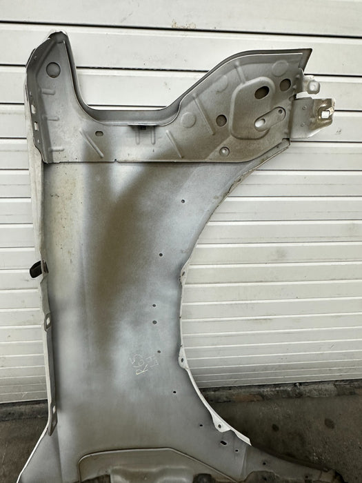 2017-2019 FORD F250 KING RANCH LEFT FENDER OEM *PAINT WEARS 3,4*
