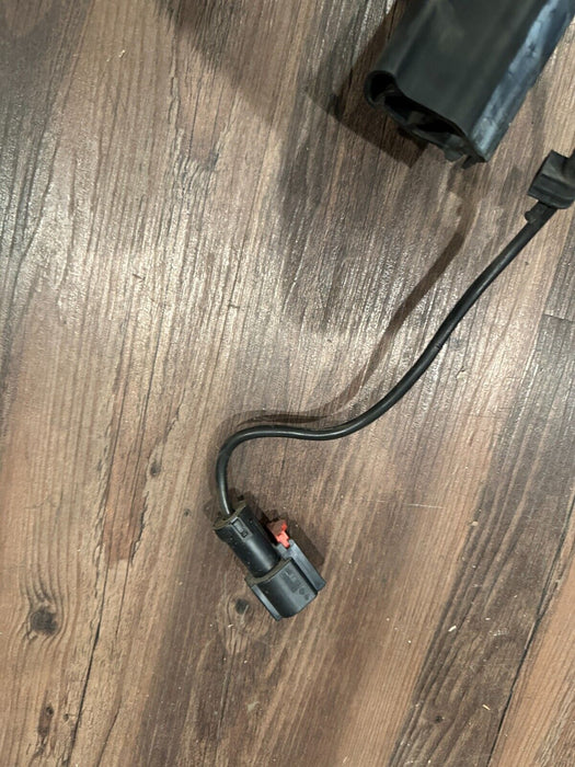 2020 BMW M4 F82 CABLE TO POWER DISTRIBUTION WIRE 12427851476 12 42 7 851 476