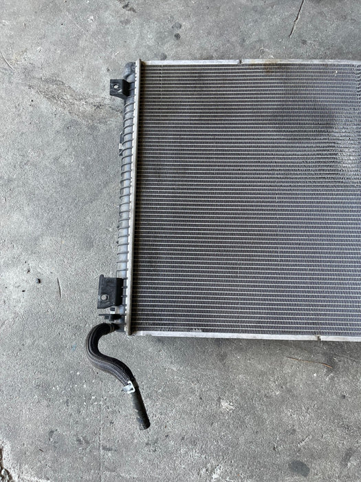 2017-2019 FORD F250 F350 6.7L DIESEL RADIATOR W/ HOSES OEM (DAMAGED)