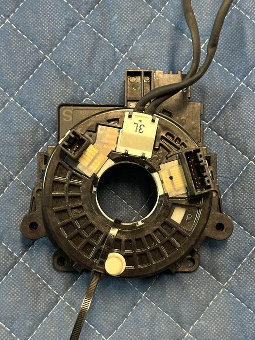 2016-2019 NISSAN TITAN XD STEERING WHEEL CLOCK SPRING OEM