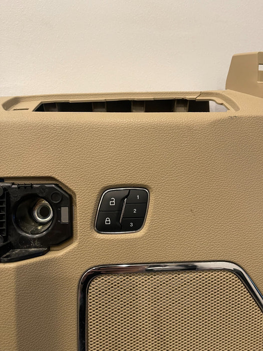 2017-2019 FORD F250 F350 F450 LARIAT TAN FRONT DRIVER DOOR PANEL OEM *CRACKED*