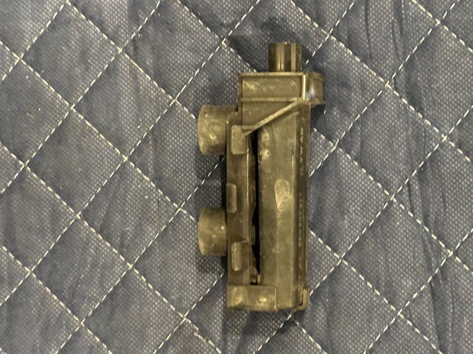 2012 AUDI R8 TPMS TIRE PRESSURE MONITORING SENSOR SYSTEM OEM 8E0 907 277