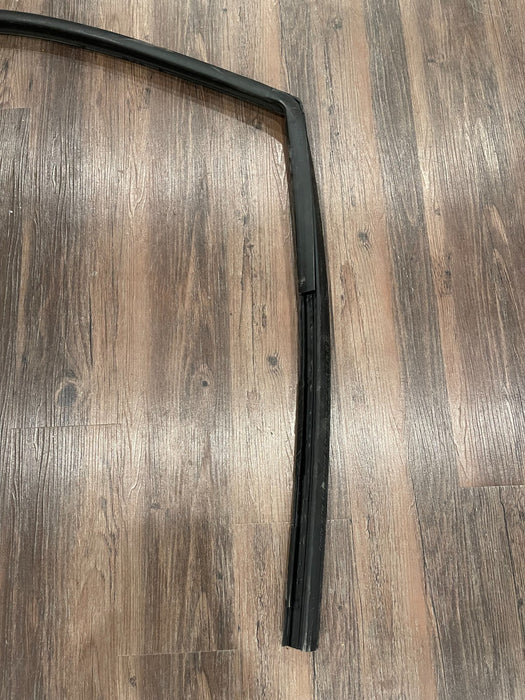 2017-2019 FORD F250 F350 F450 FRONT DRIVER LEFT DOOR WEATHER STRIP SEAL OEM