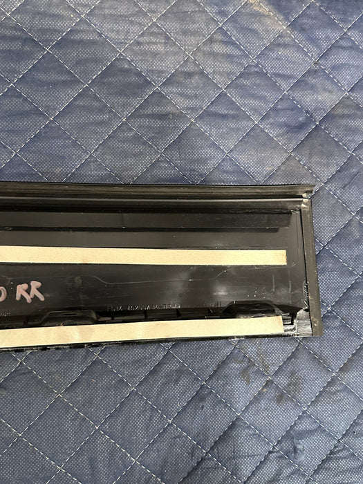 2020-2022 FORD F250 F350 REAR RIGHT GLOSS BLACK B PILLAR DOOR TRIM OEM *SCUFFS*