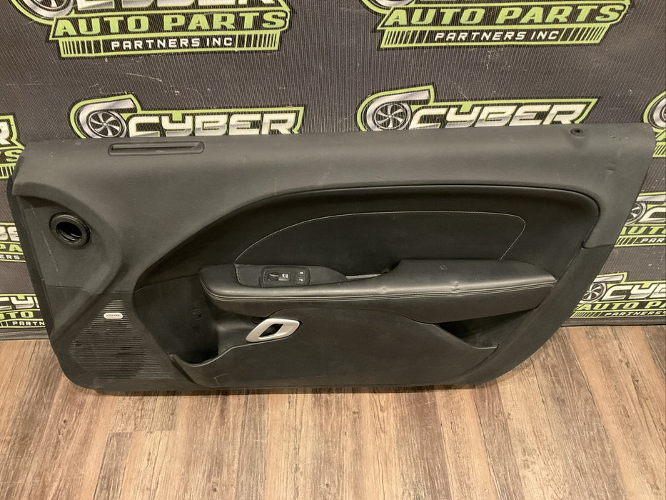 2015 DODGE CHALLENGER SCAT PACK FRONT RIGHT DOOR PANEL OEM~MINOR SCRATCHES/WEAR