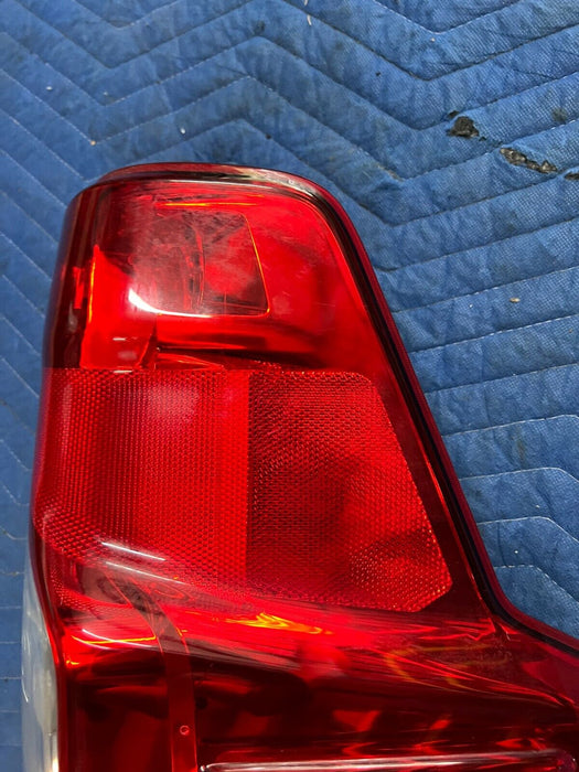 2016 2019 NISSAN TITAN XD DRIVER LEFT HALOGEN TAIL LIGHT 26555 EZ21D OEM