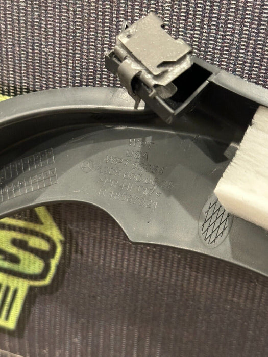 2015 MERCEDES BENZ C63S EDITION 1 REAR RIGHT QUARTER SILL PLATE TRIM OEM