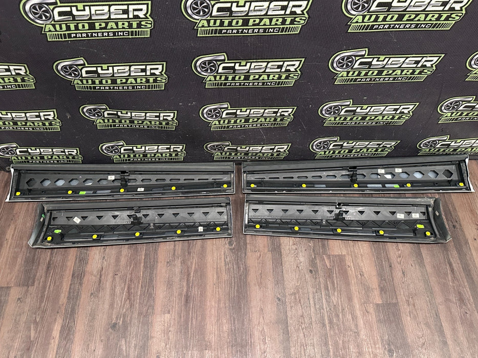 2020 2024 AUDI RS Q8 FRONT REAR LOWER DOOR MOLDING W/ CARBON FIBER TRIM OEM