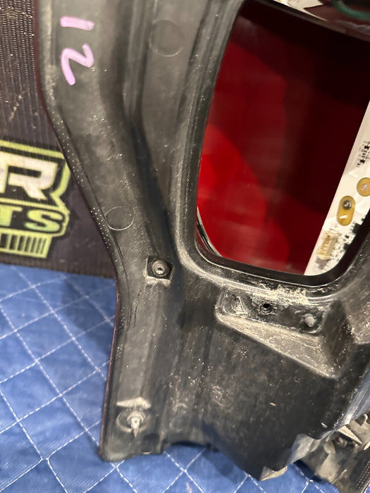 2020-2022 FORD F250 F350 F450 PASSENGER RIGHT LED TAIL LIGHT OEM *MINOR SCUFF*