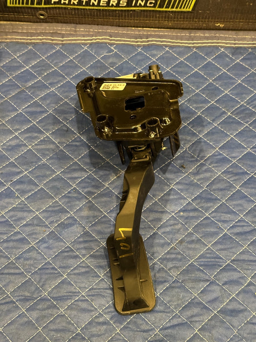 2023-24 FORD F350 ACCELERATOR GAS PEDAL OEM PC3C-9N736-CB