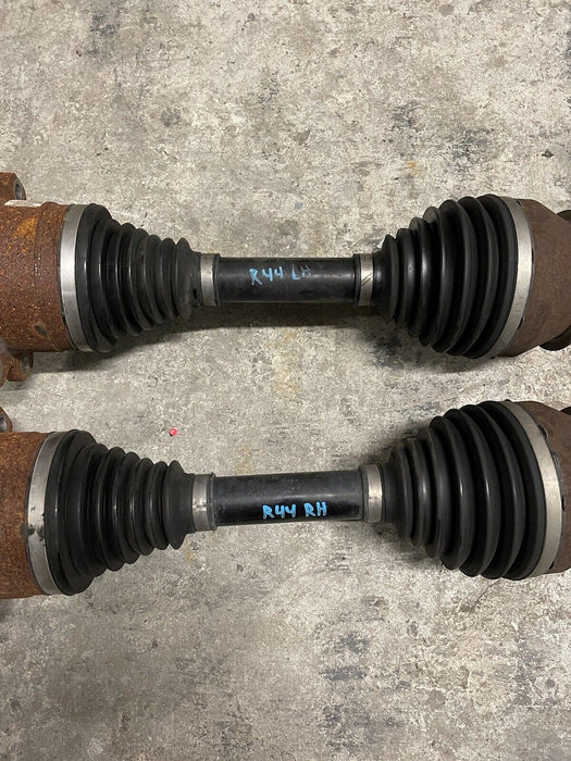 2020 2021 2022 GMC SIERRA 2500 3500 OEM LEFT RIGHT AXLES SHAFT PAIR 84649888