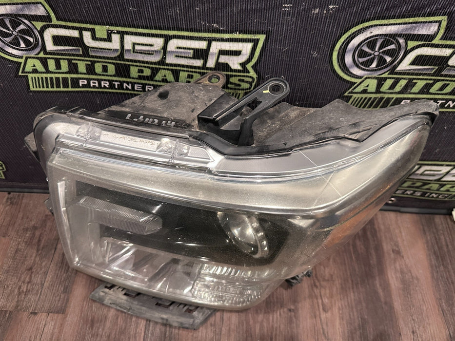 2017 NISSAN TITAN XD DRIVER LEFT LED HEADLIGHT OEM *INTERNAL STRESS CRACKS 7-8*