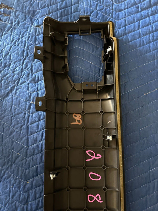 2016 2019 NISSAN TITAN XD FRONT RIGHT DASH PANEL FINISH MOLDING TRIM 68134EZ00A