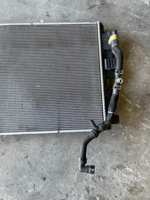 2017-2019 FORD F250 F350 6.7L DIESEL RADIATOR W/ HOSES OEM (DAMAGED)