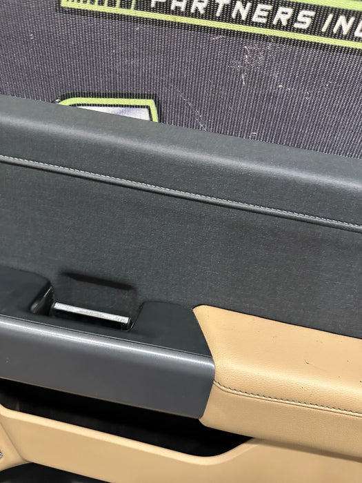 2014 2015 AUDI R8 RIGHT WINDOW BELT MOLDING OEM VELVET PURPLE *FLAWS 5-7*