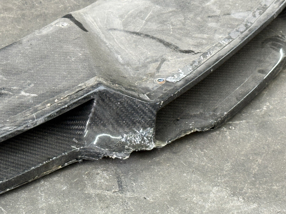 2015-2019 LAMBORGHINI HURACAN LP610 VORSTEINER Carbon FIBER LIP SPLITTER *DAMAGE