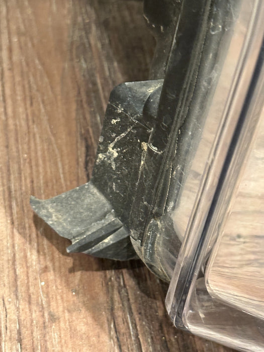 2017 2019 FORD F250 F350 F450 RIGHT PASSENGER HEADLIGHT T LED OEM ~BROKEN TAB~