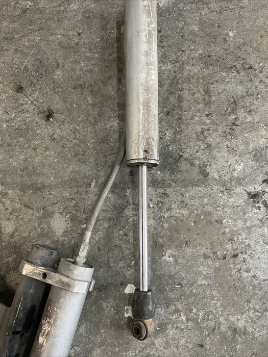 2018 FORD F350 FRONT AFTERMARKET STRYKER 4 INCH SHOCK STRUT W/ DUAL RESERVOIR