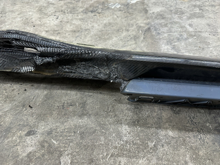 2021 AUDI R8 KEMORA GREY LEFT DRIVER CARBON FIBER SIDE SKIRT  *BURN DAMGE*