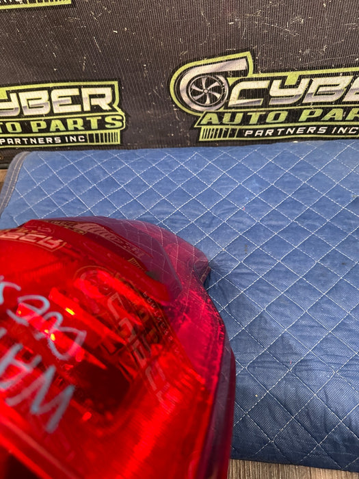 2017-2019 FORD F250 F350 F450 DRIVER LEFT TAIL LIGHT OEM *WATER DAMAGE*