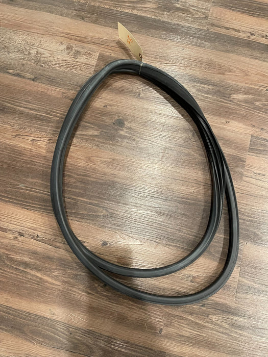 2017 INFINITI Q50 RED SPORT FRONT PASSENGER RIGHT DOOR WEATHERSTRIP SEAL OEM